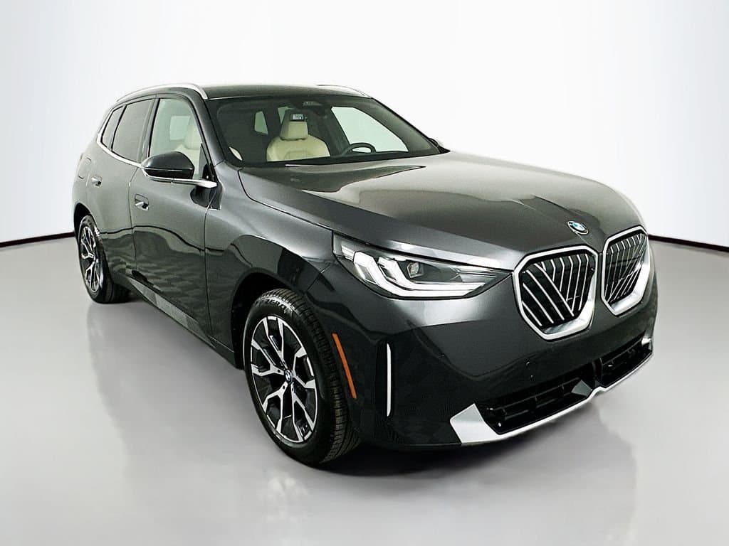 2025 BMW X3 - Image 3