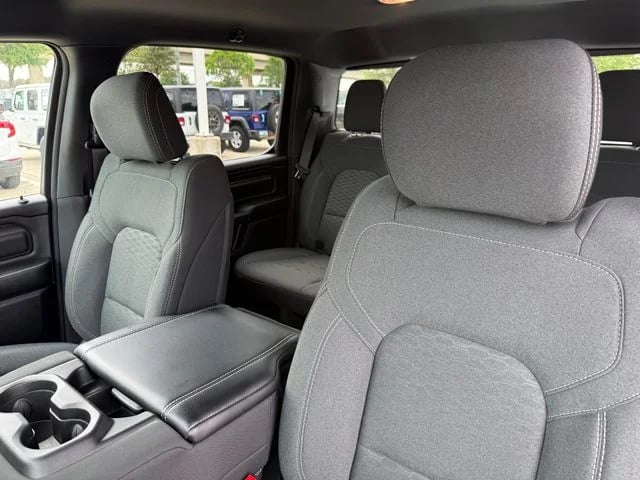 2025 Ram 1500 - Image 15
