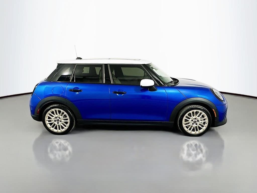 2025 MINI COOPER - Image 5