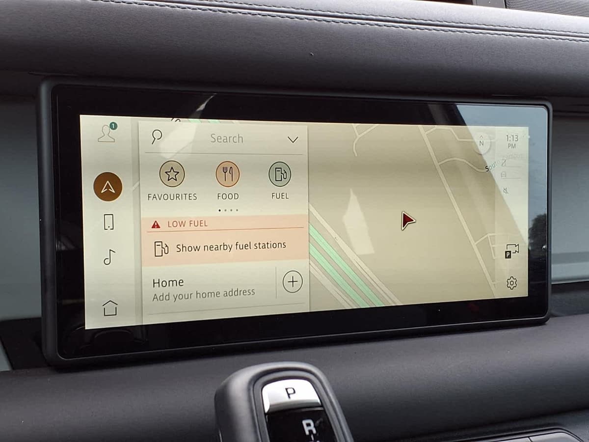 2024 Land Rover Defender - Image 16