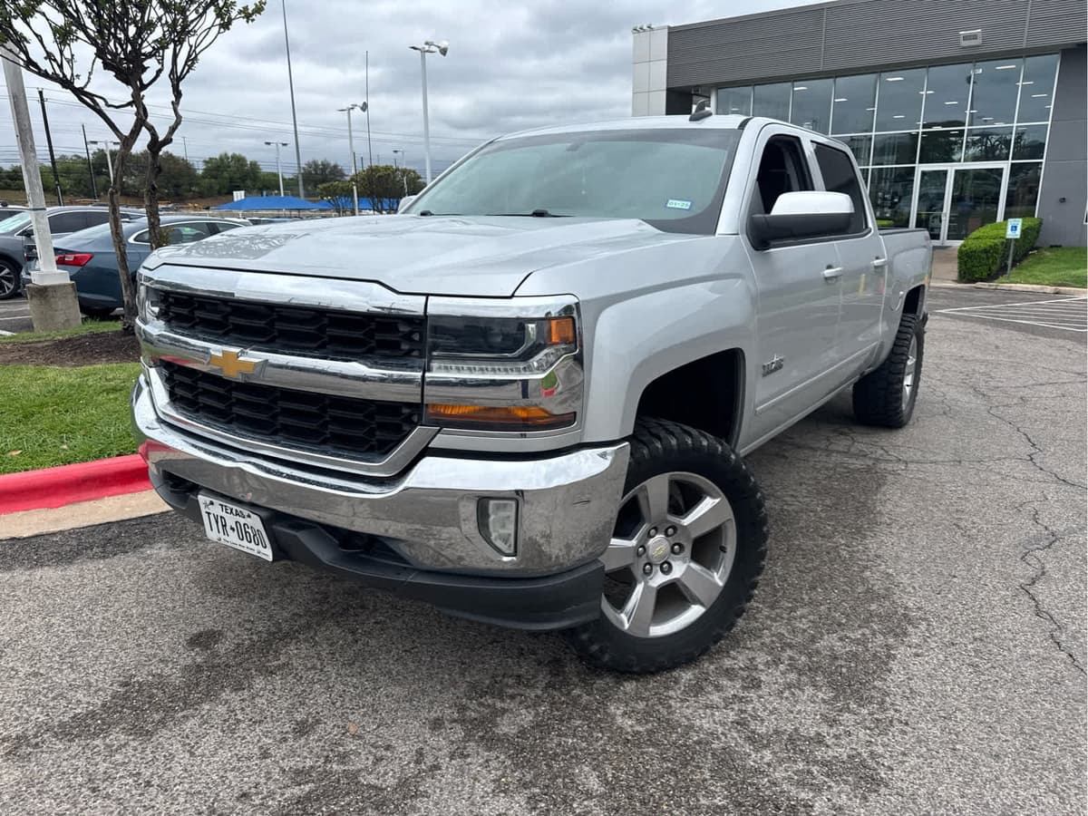 2017 Chevrolet Silverado 1500 - Image 2