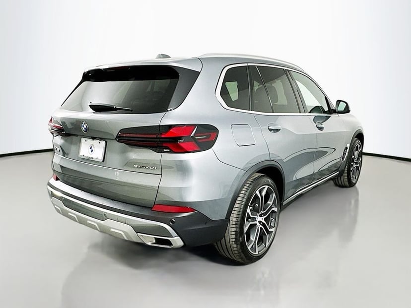2026 BMW X5 - Image 5