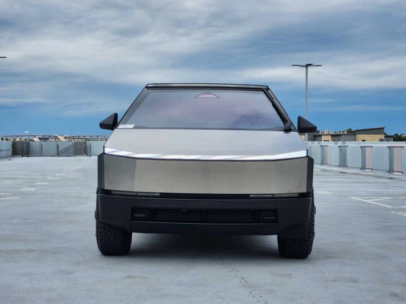 2024 Tesla Cybertruck - Image 2