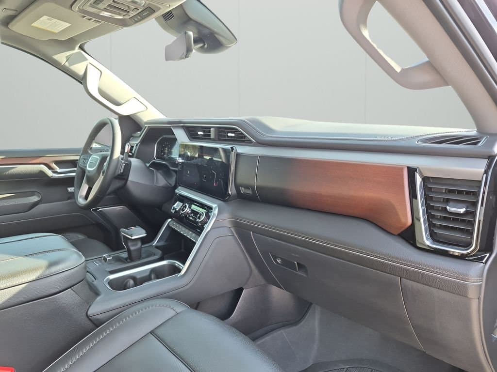2024 GMC Sierra 1500 - Image 14