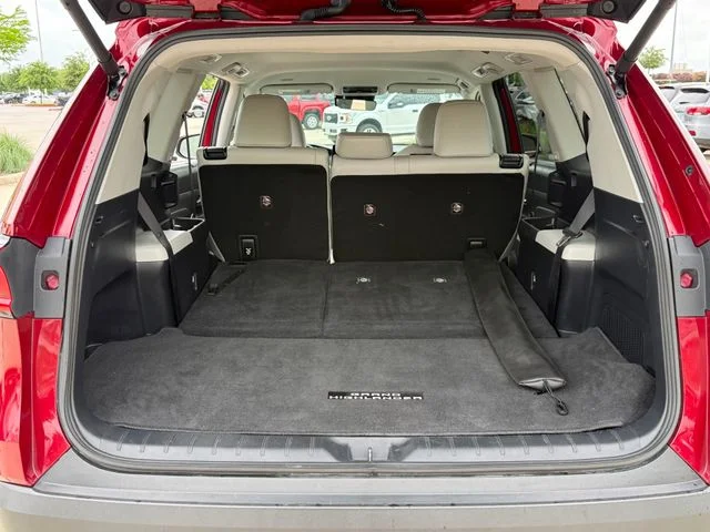 2024 Toyota Grand Highlander - Image 31