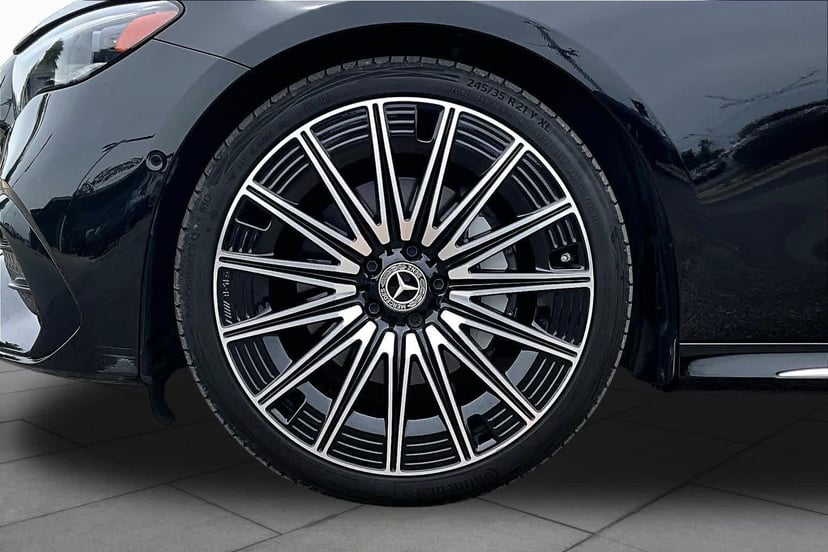 2025 Mercedes-Benz E 350 - Image 11