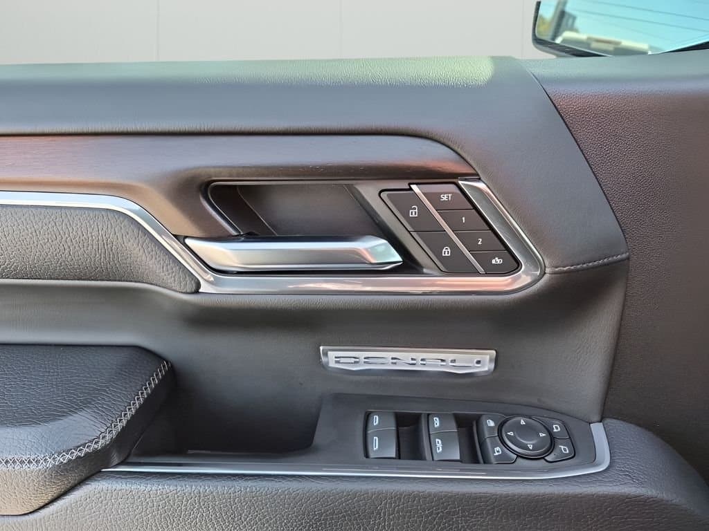 2024 GMC Sierra 1500 - Image 27