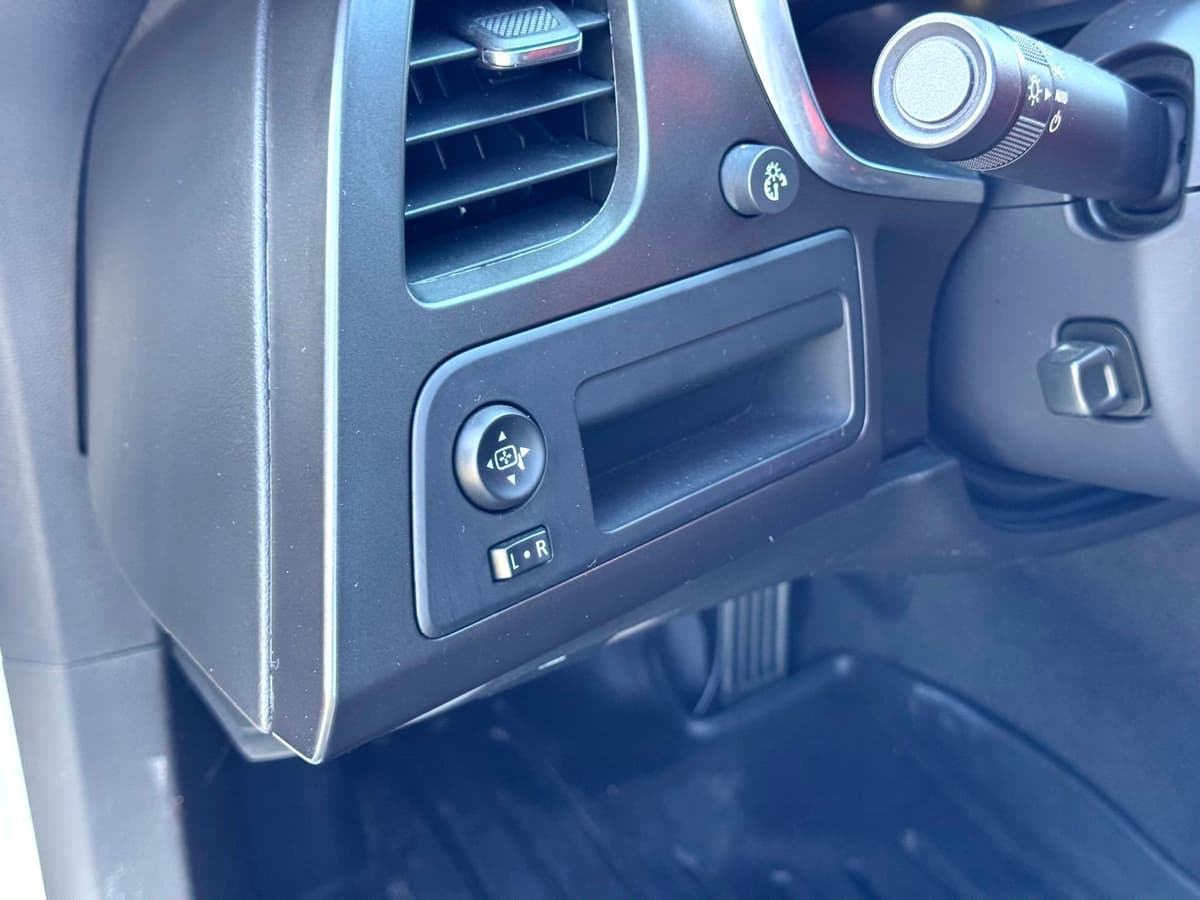 2019 Chevrolet Corvette - Image 19