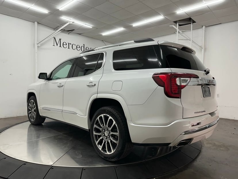 2021 GMC Acadia - Image 3