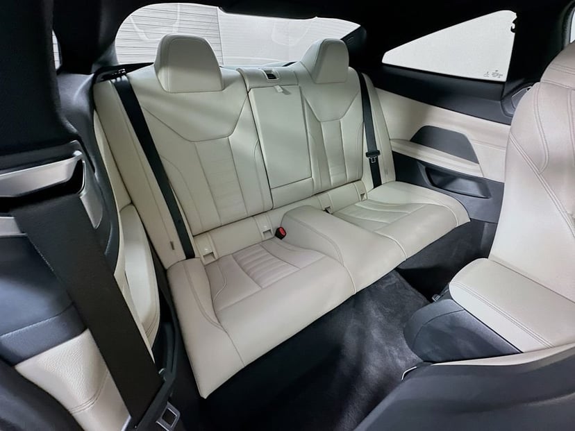 2023 BMW 4 Series - Image 28