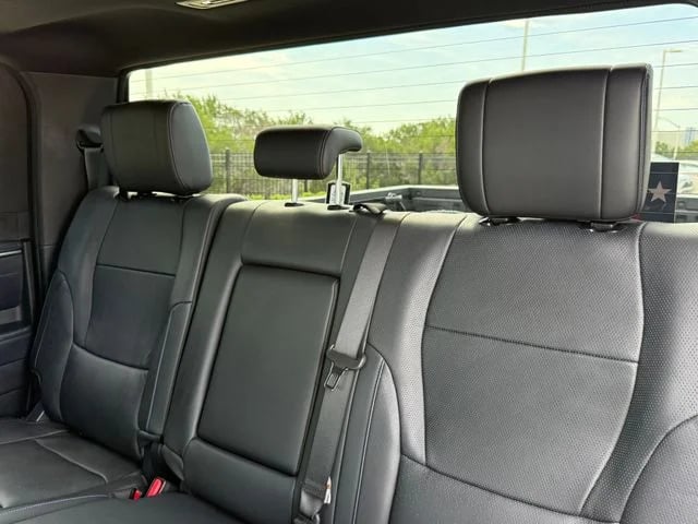 2024 Toyota Tundra - Image 28