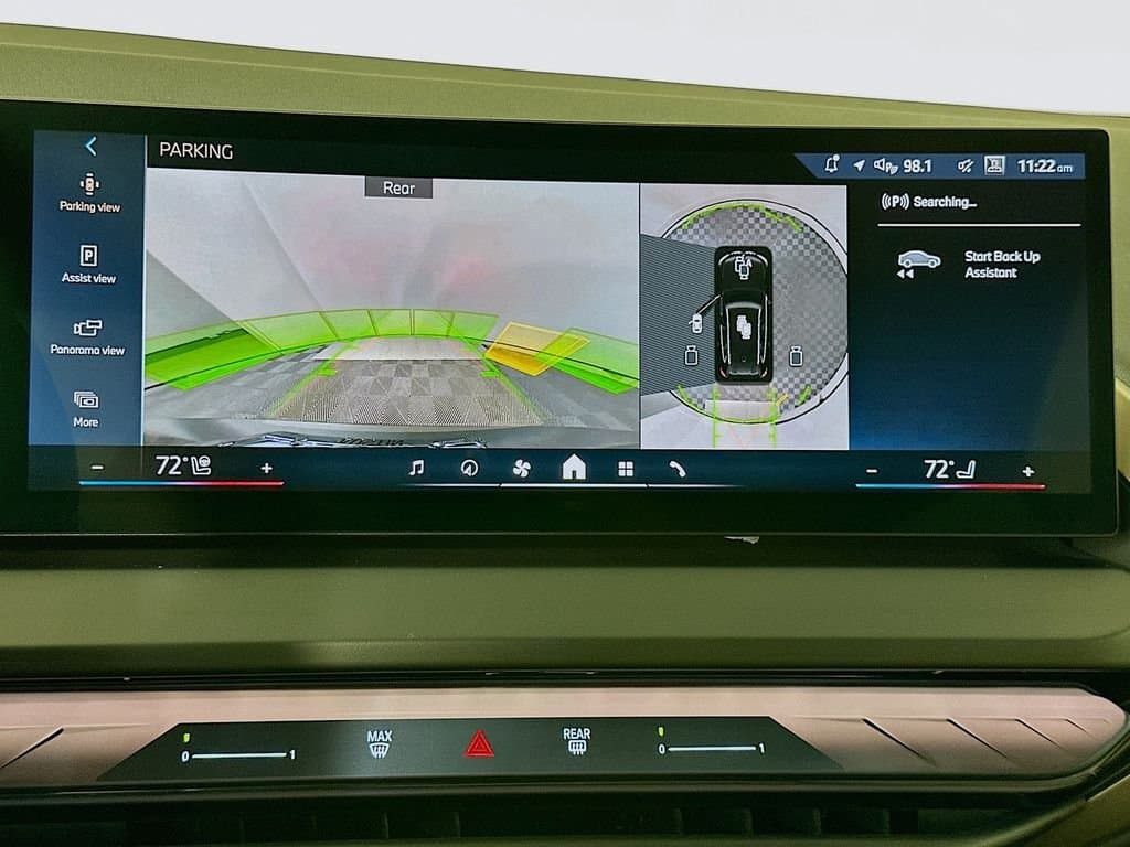 2025 BMW X3 - Image 13