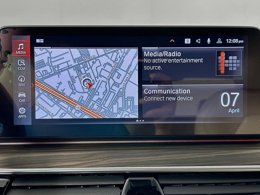 2023 BMW 5 Series - Image 15