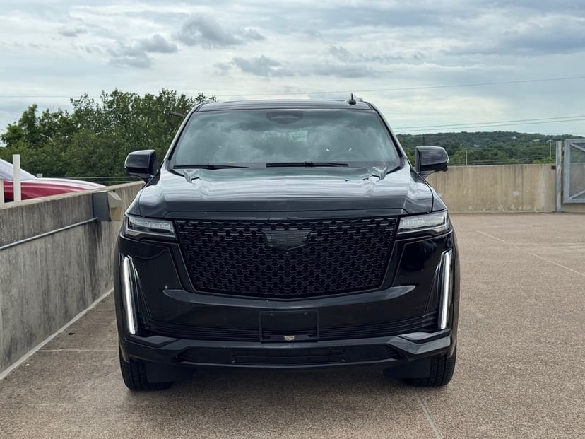 2024 Cadillac Escalade - Image 3