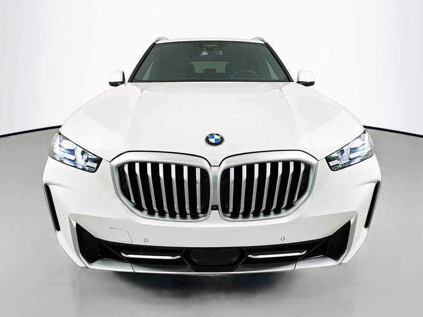 2024 BMW X5 - Image 3