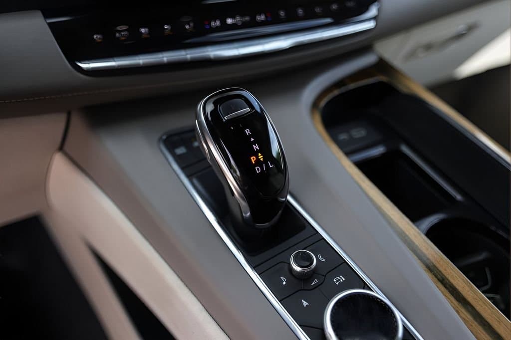 2021 Cadillac Escalade - Image 21