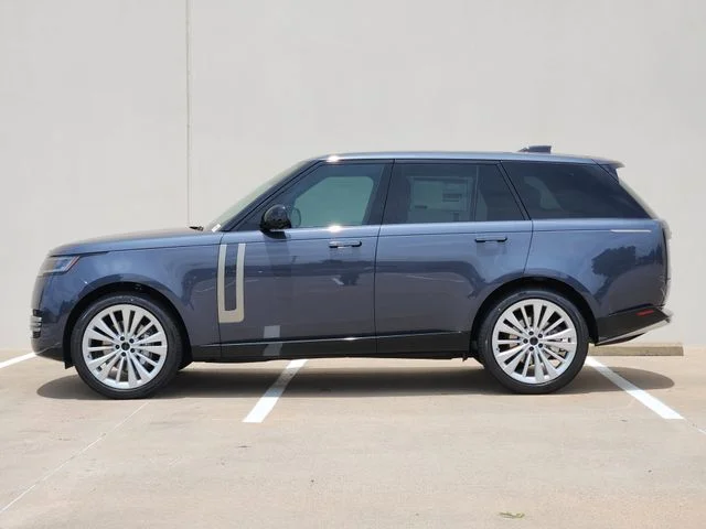 2026 Land Rover Range Rover - Image 4