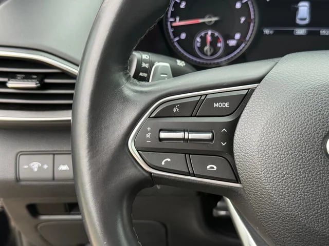 2023 Hyundai Santa Fe - Image 15