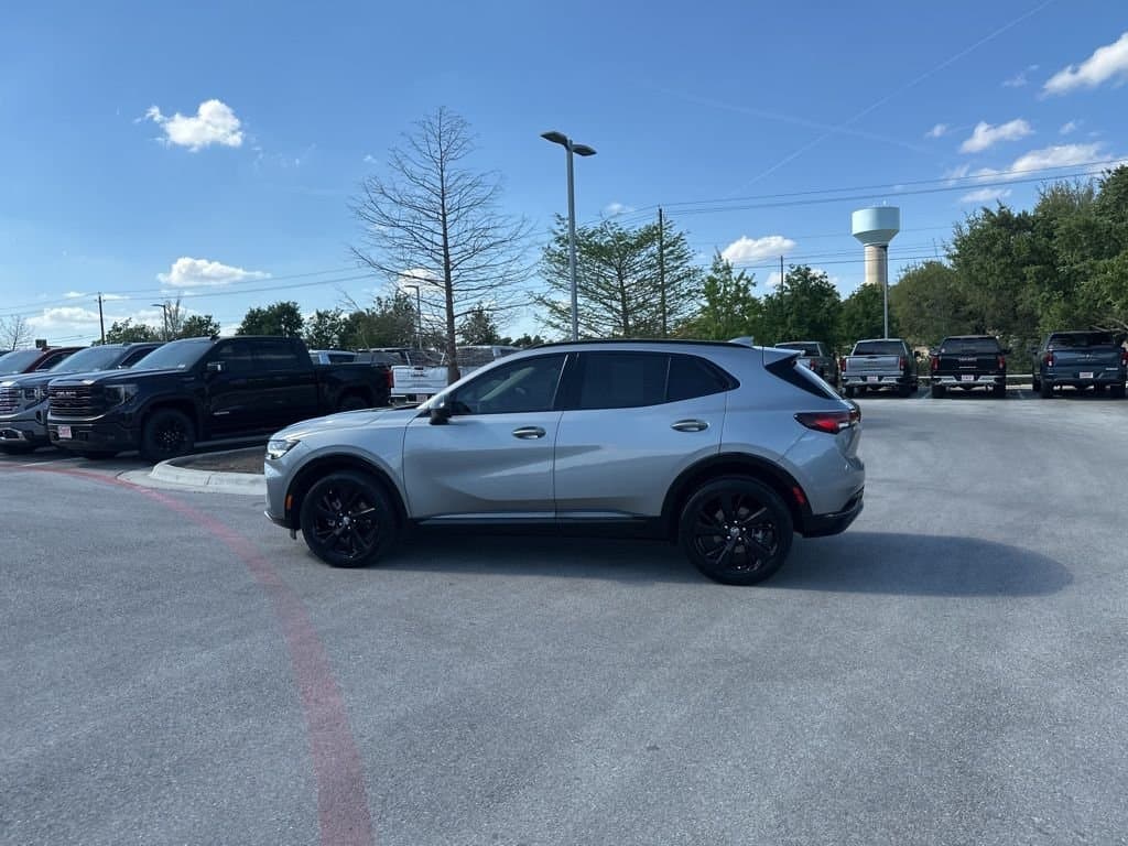 2023 Buick Envision - Image 5