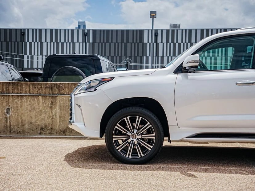 2021 Lexus LX - Image 6