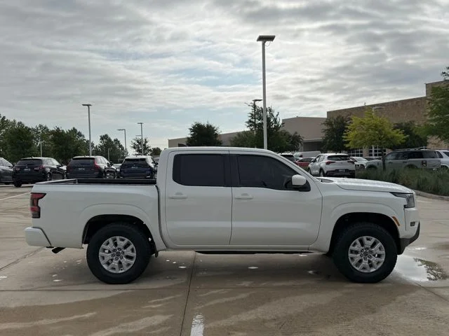 2022 Nissan Frontier - Image 5