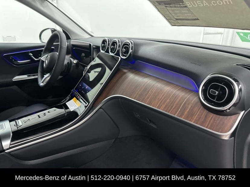 2025 Mercedes-Benz GLC - Image 26