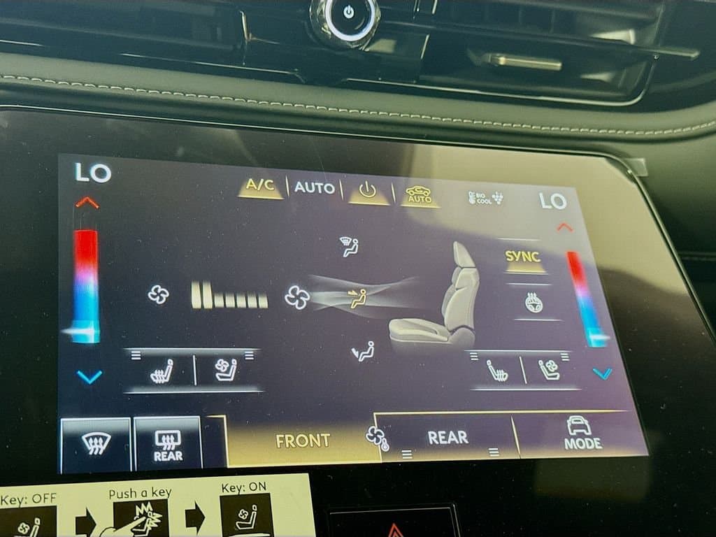 2026 INFINITI QX80 - Image 19