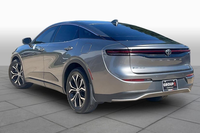 2024 Toyota Crown - Image 12