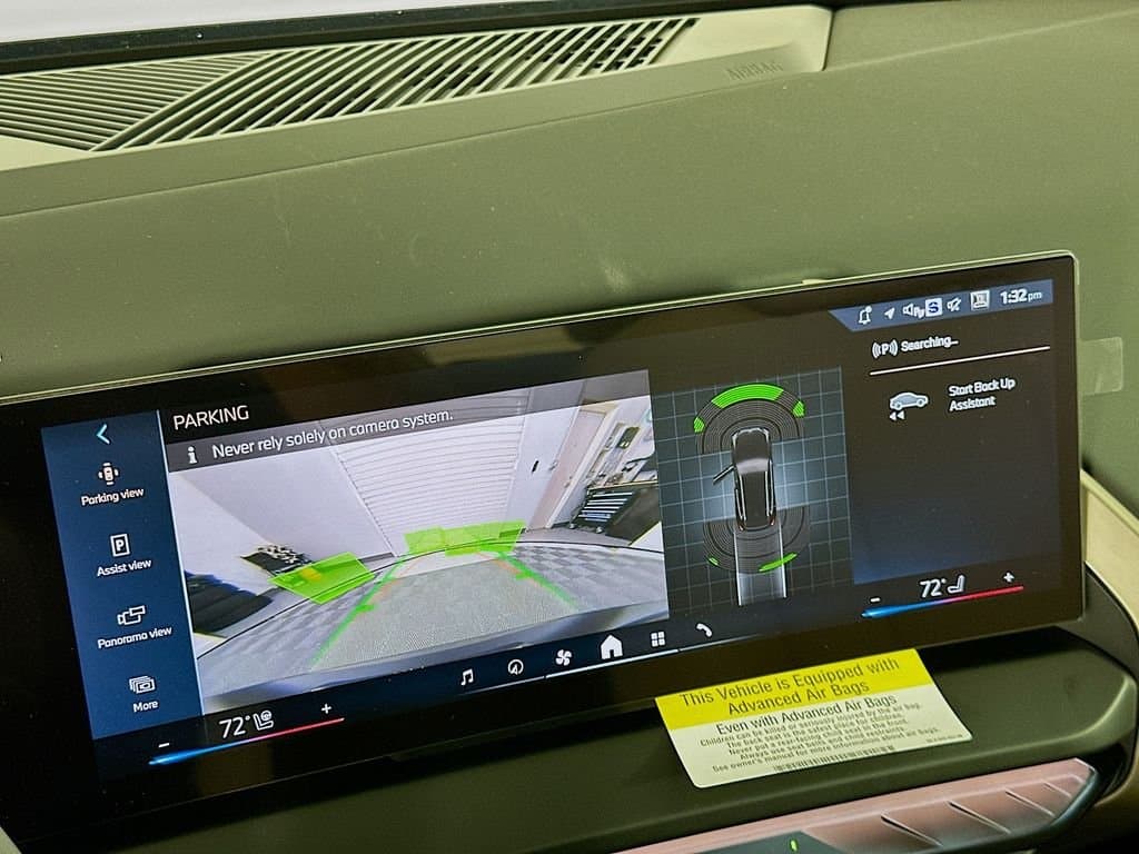 2025 BMW X3 - Image 13