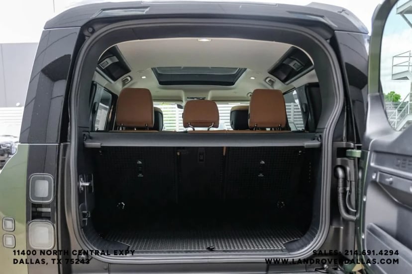 2026 Land Rover Defender 110 - Image 55