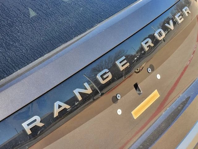 2026 Land Rover Range Rover - Image 8