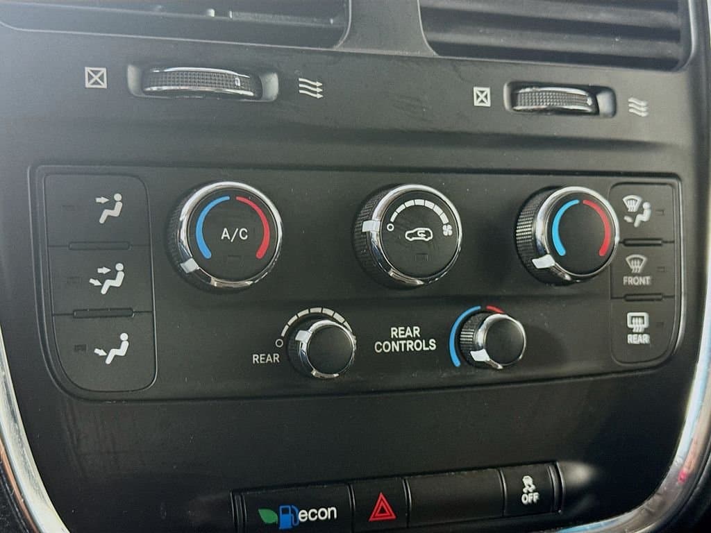 2012 DODGE Grand - Image 16