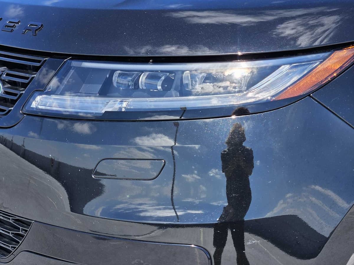 2024 Land Rover Range Rover Sport - Image 8