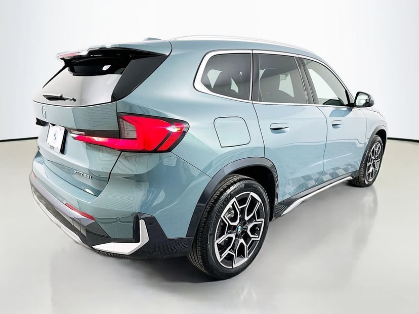2025 BMW X1 - Image 5