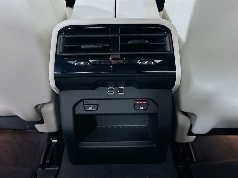 2026 BMW 5 Series - Image 18