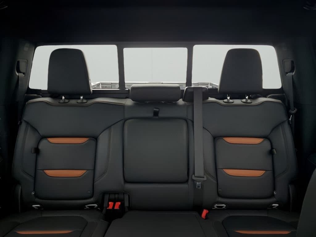 2023 GMC Sierra 2500HD - Image 43