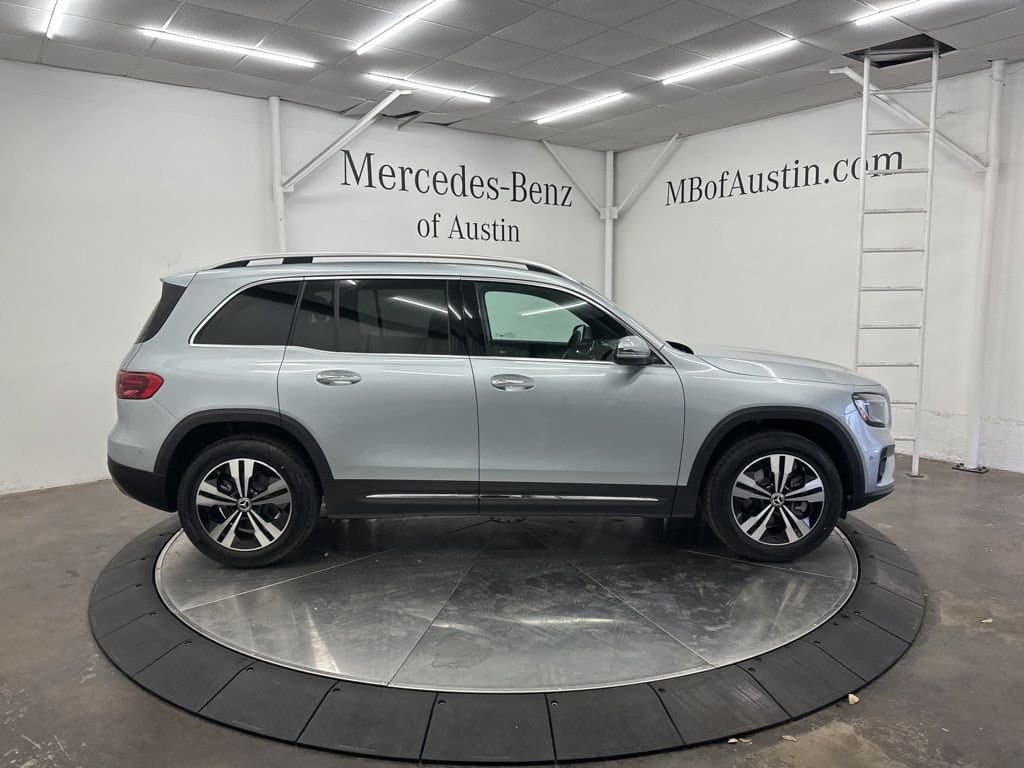 2026 MERCEDES-BENZ GLB - Image 9