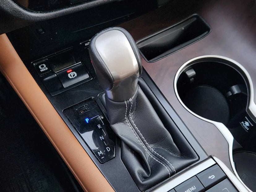2022 Lexus RX 350 - Image 19