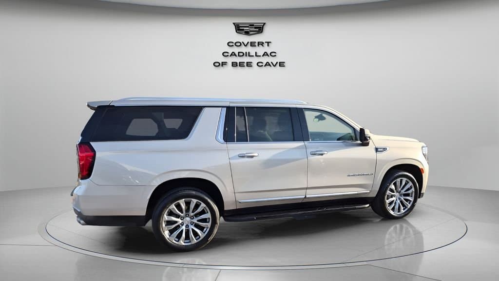 2023 GMC Yukon XL - Image 10