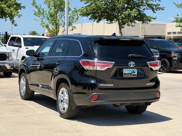 2015 Toyota Highlander - Image 4
