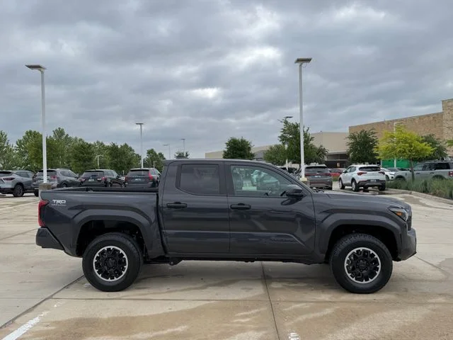 2024 Toyota Tacoma - Image 5