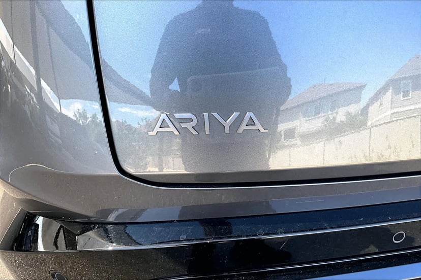 2024 Nissan ARIYA - Image 9