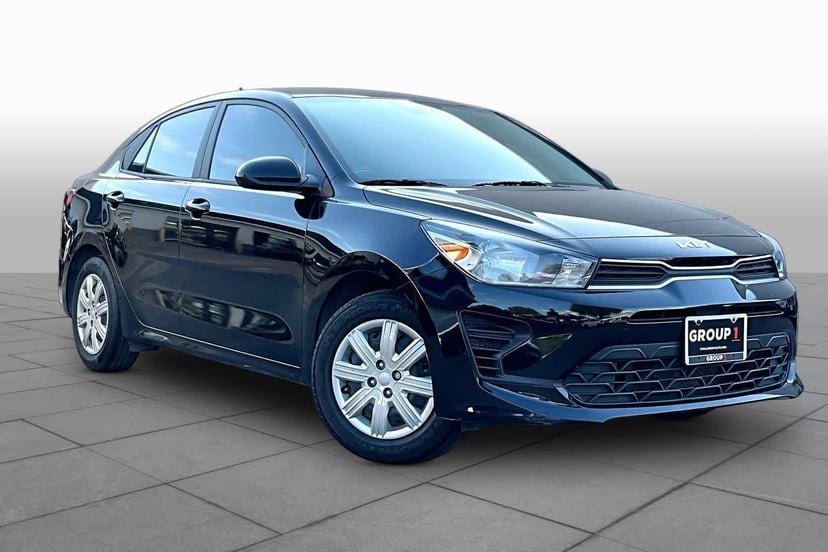 2022 Kia Rio - Image 3