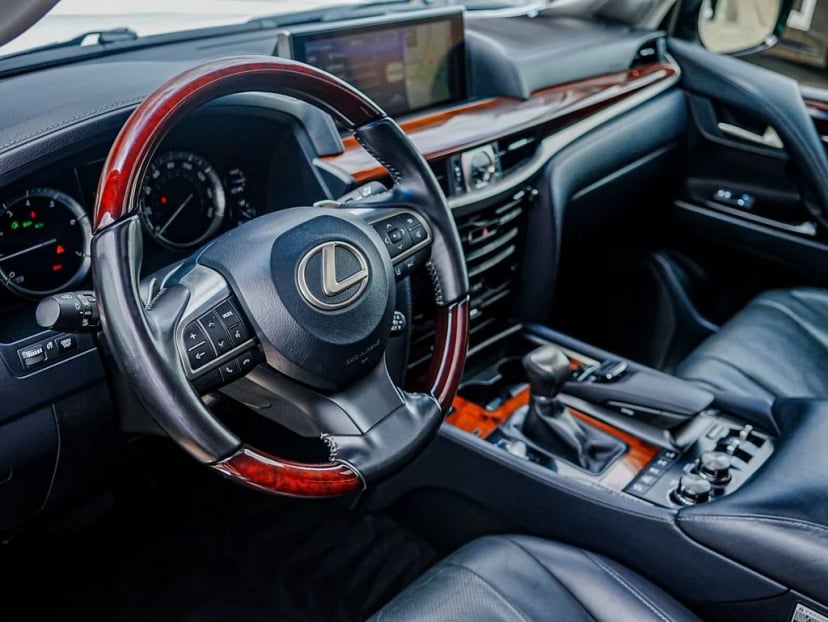 2021 Lexus LX - Image 12