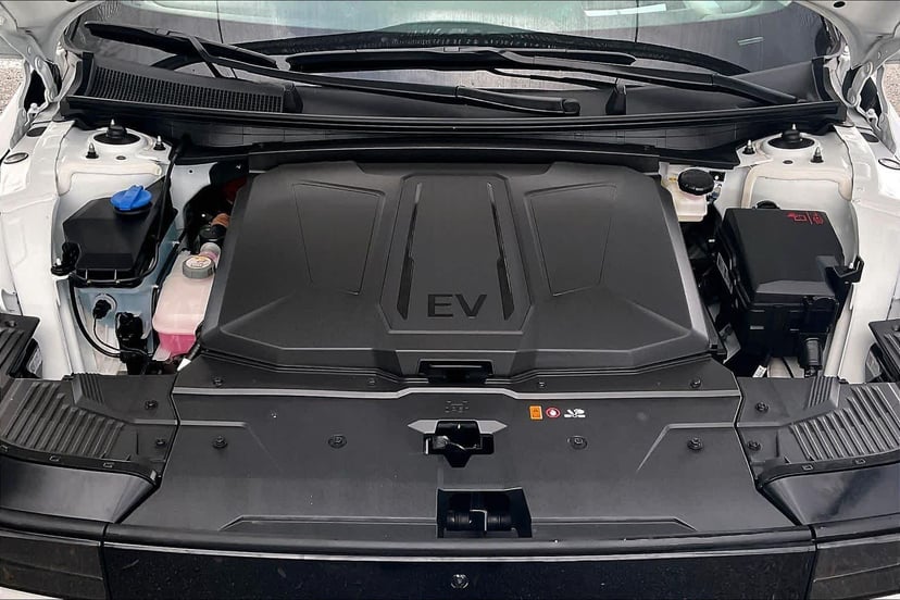 2025 Hyundai IONIQ 5 - Image 31