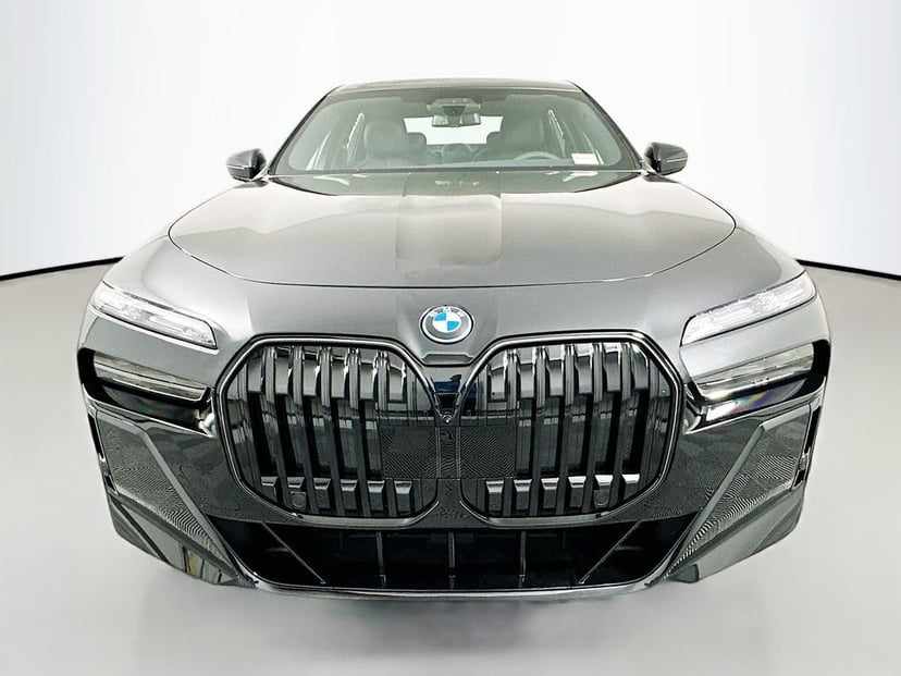 2026 BMW i7 - Image 2