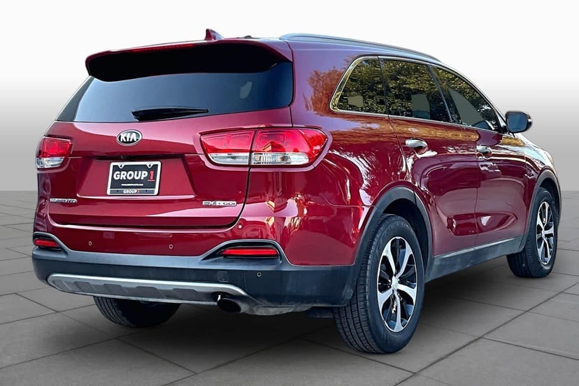 2017 Kia Sorento - Image 13