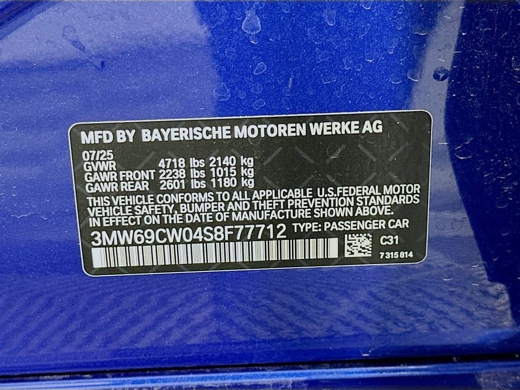 2025 BMW 3 Series - Image 24