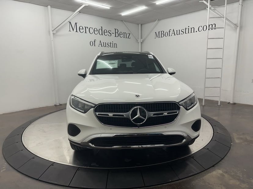2026 Mercedes-Benz GLC - Image 2