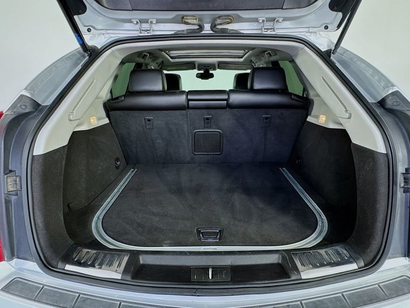 2015 Cadillac SRX - Image 32